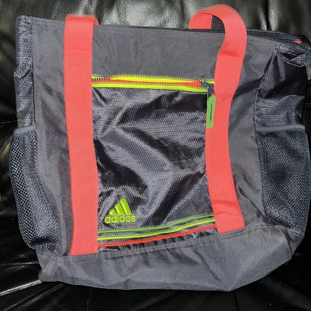 Adidas bag - Picture 2 of 3
